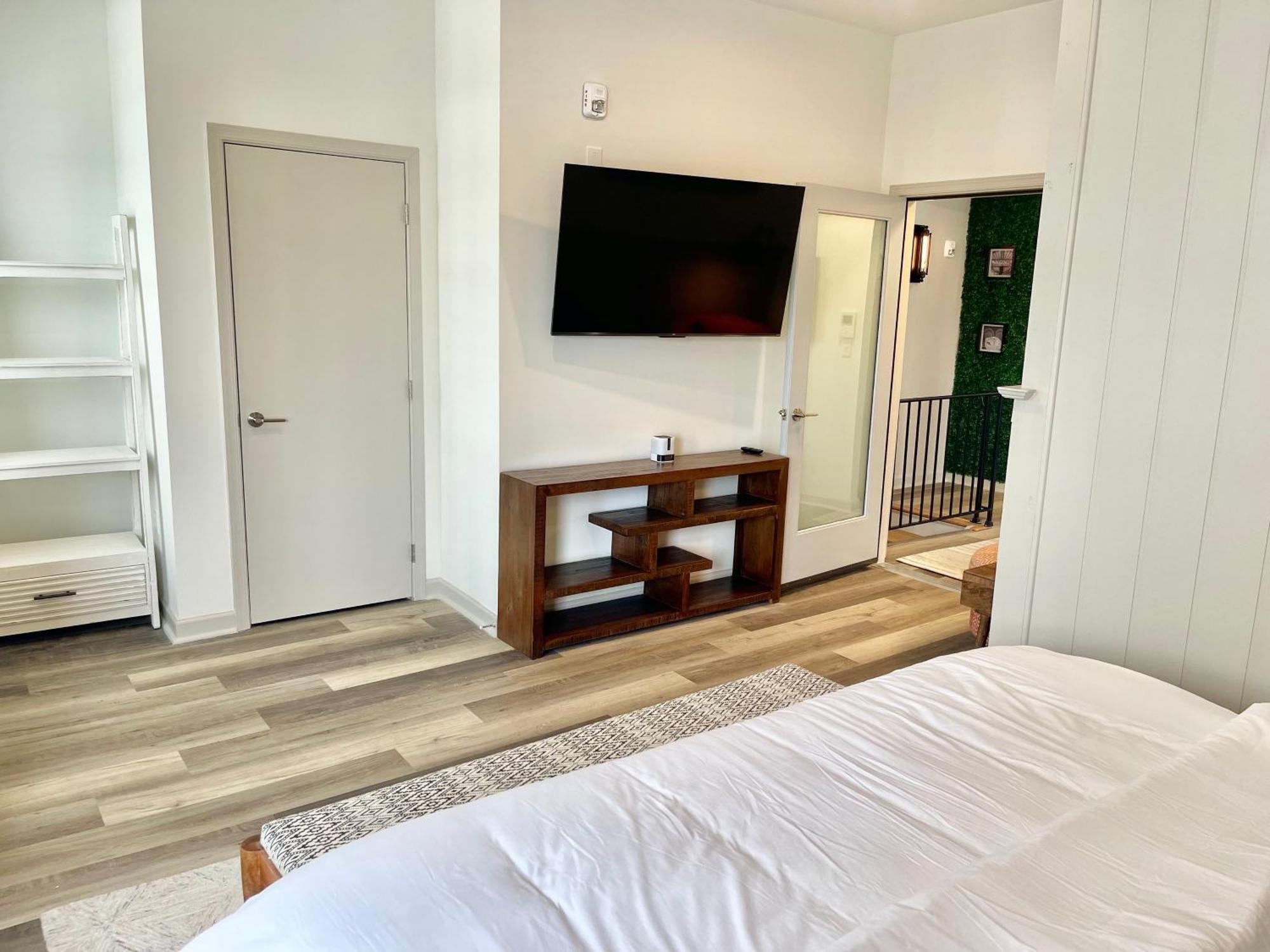 Modern Fully Renovated Suite & Loft In Downtown Trenton Exteriér fotografie