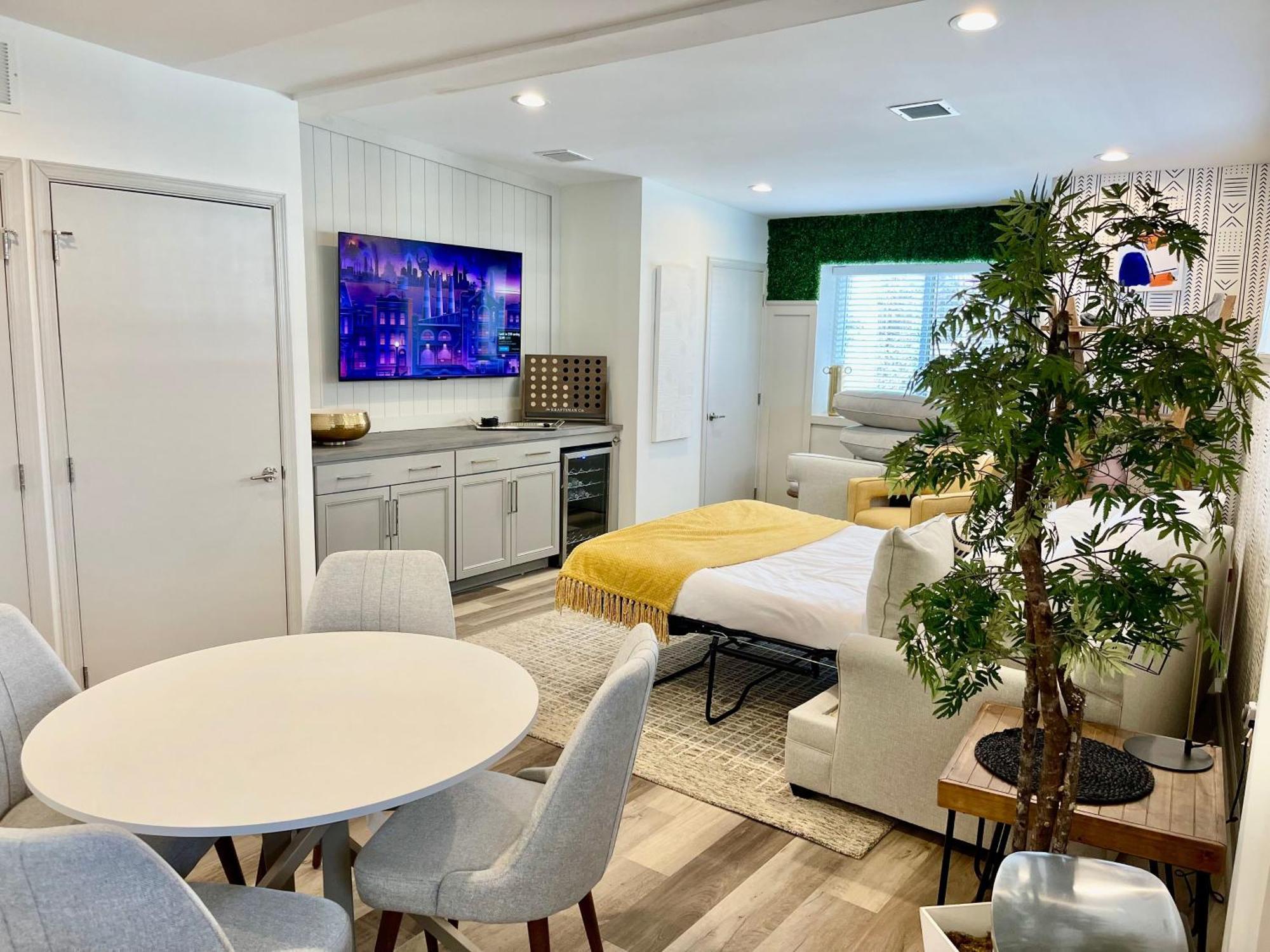 Modern Fully Renovated Suite & Loft In Downtown Trenton Pokoj fotografie